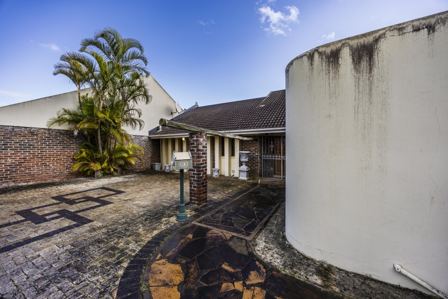 3 Bedroom Property for Sale in Bonza Bay Eastern Cape